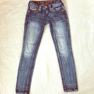 Rock revival ankle skinny jeans